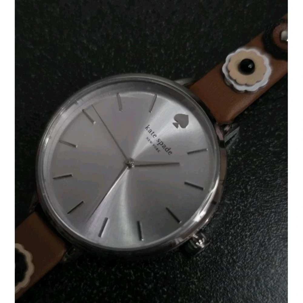 NEW Kate Spade New York Womens Metro Flower Watch Silver Leather‎ Boho Hippie